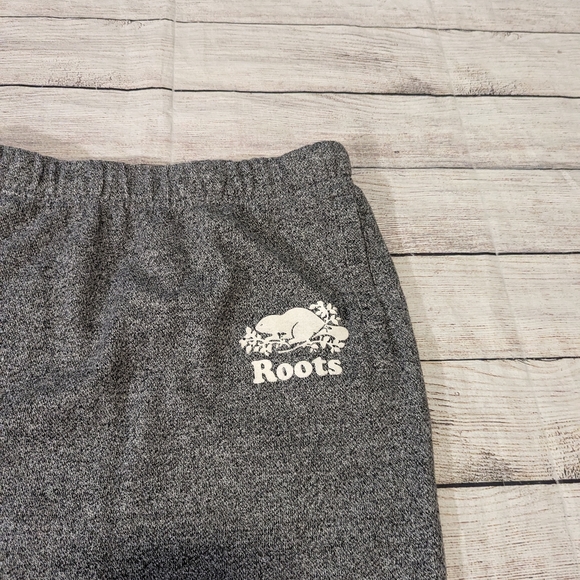 Roots Size X-Small Salt & Pepper Sweat Mini Skirt - Picture 2 of 3